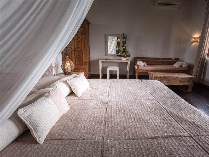 Ecosfera Hotel, Yoga & Spa Canggu Buitenkant foto