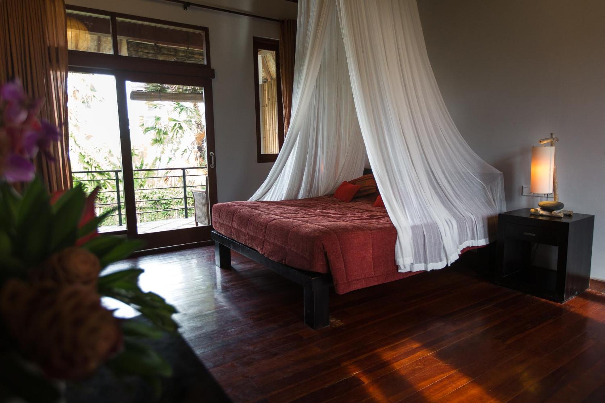 Ecosfera Hotel, Yoga & Spa Canggu Buitenkant foto