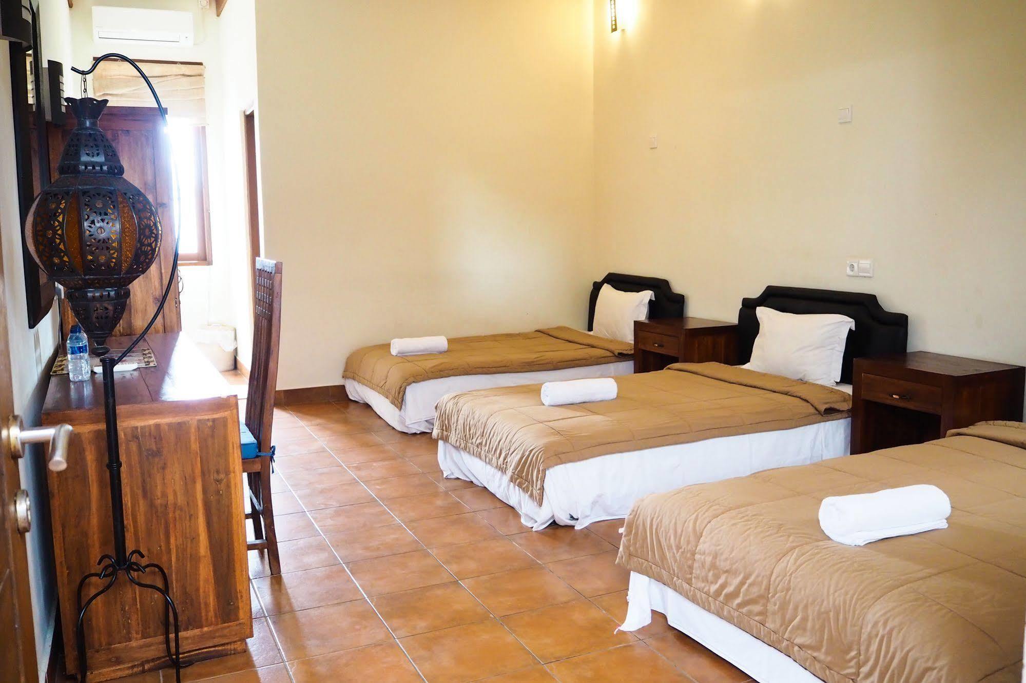Ecosfera Hotel, Yoga & Spa Canggu Buitenkant foto